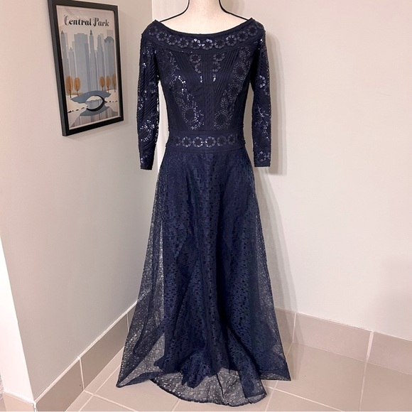 Tadashi Shoji Blue Sequin Embellished Gown with Bateau Neckline SZ 8 - Picture 1 of 7